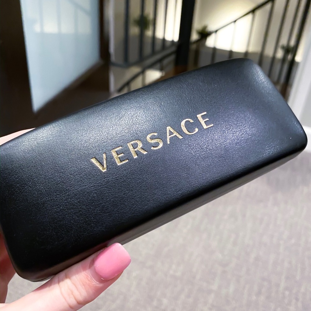 Brand NEW VERSACE Eyewear CASE - Black❤️